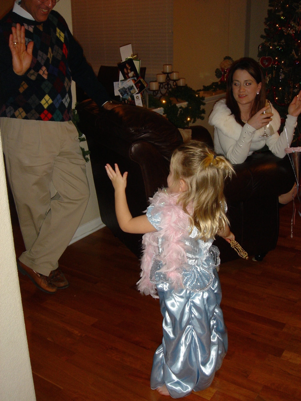 Hildebrand Christmas ScreenSaver/1024x768_2004-12-25-11 Christmas Day J&K.jpg